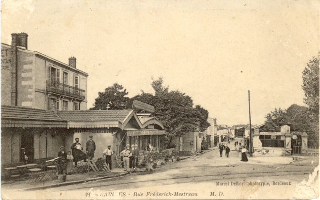 Y030 Virage devant resto.jpg