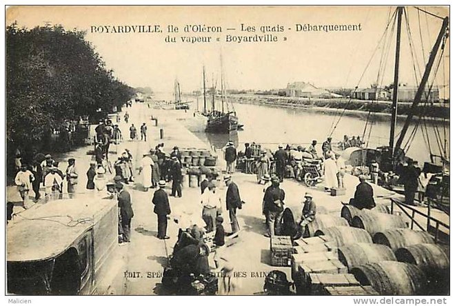 17 - Ile d oleron - Boyardville -les quais -debarquement du vapeur boyardville.jpg