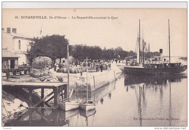 17 - ILE D´OLERON - BOYARDVILLE - Le Boyardville accostant le Quai.jpg