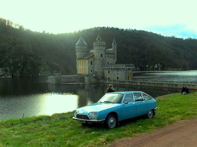 Chateau de la Roche (42).JPG