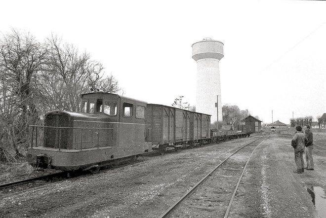 1982 travaux de voie 001.jpg