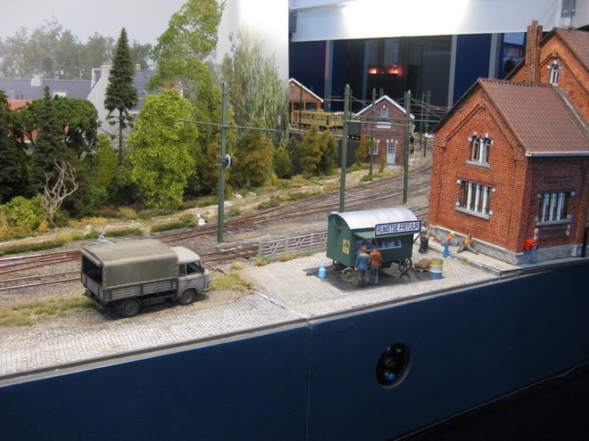 tram 2.jpg