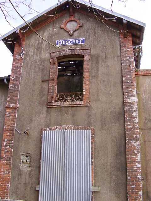 gare de guiscriff (4).JPG