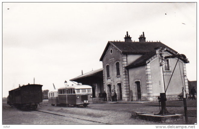 18 -  SE Cher gare de Lignières remorque RH 5311 cliché P. Laurent COLLECTION PEREVE.jpg