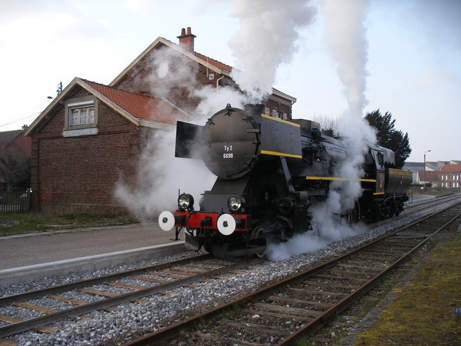 Ambiance vapeur en gare d'Arques ( 2 ) . Photo Laurent Courtois.JPG