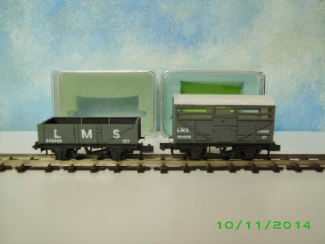 wagons Peco N gauge 002_PhotoRedukto.jpg