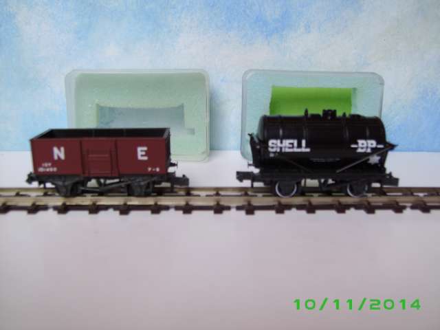 wagons Peco N gauge 003_PhotoRedukto.jpg