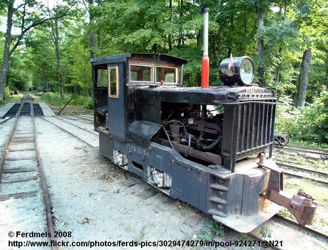 Plymouth Diesel two foot guage at the SR&RL Museum 01 reduit.jpg