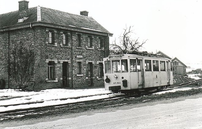PME Maissin Tram 1955..jpg
