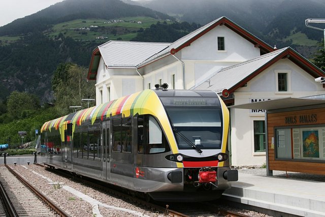 SÃ¼dtirolbahnGTW.JPG