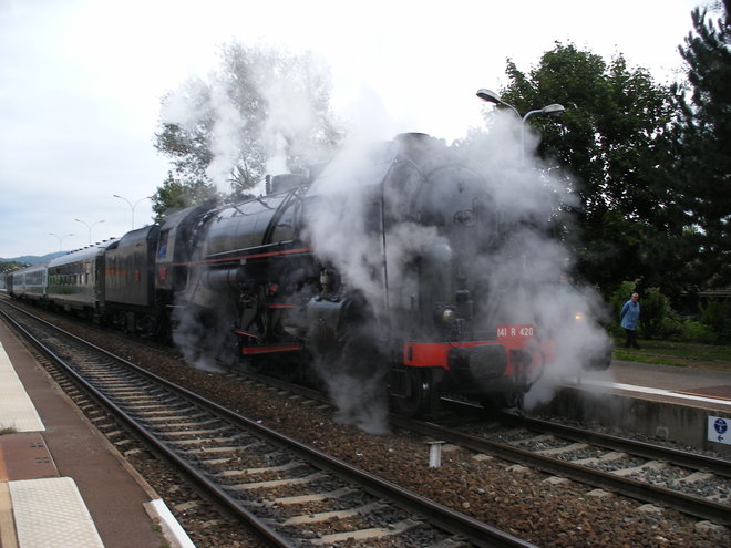 141 R 420 à Issoire.JPG