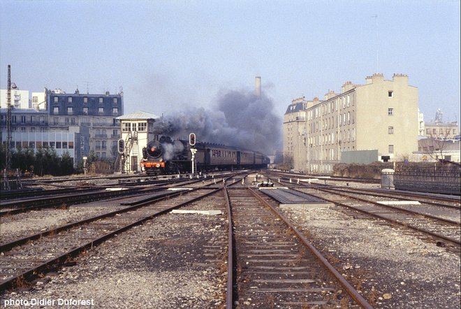 Petite-Ceinture_Belleville-Villette_nov_1983.jpg