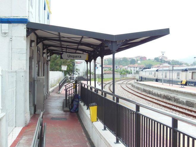 FEVE Unquera 004.jpg