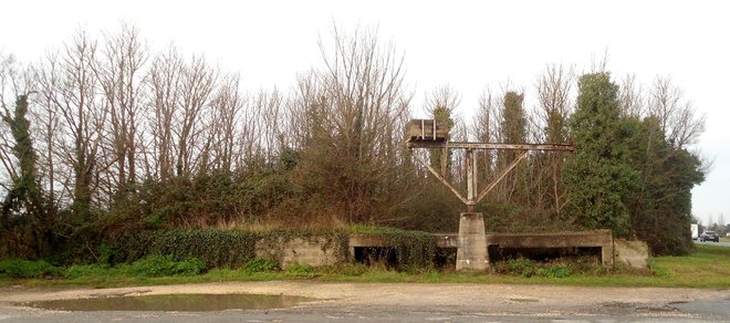 Gare à vendange.jpg