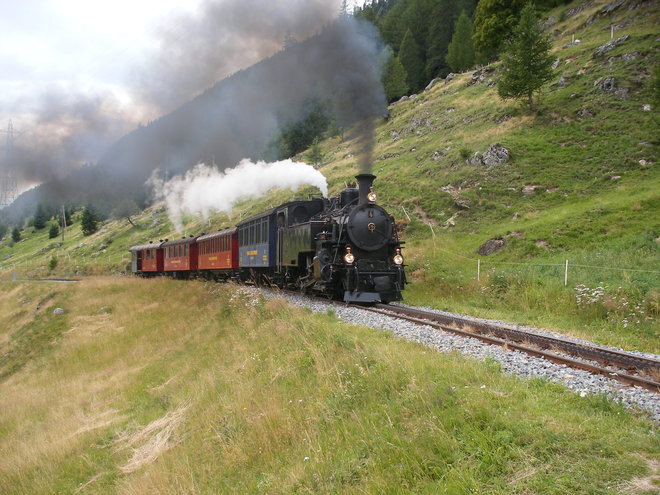 Montée à crémaillère Abt dans la rampe d'Oberwald pour la HG 130 T ex-BFD N°4.JPG