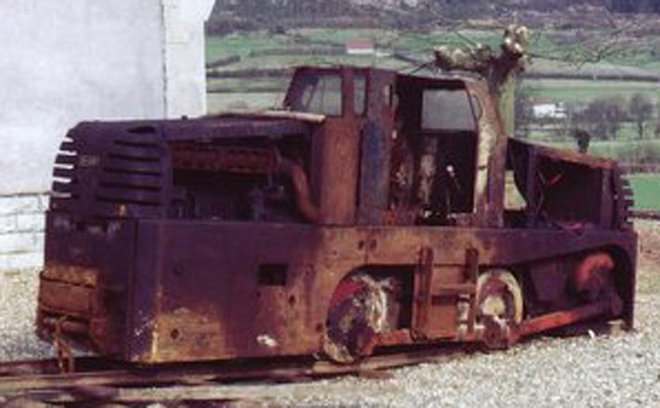Vaux-s-Seine Port-Maron (78) mot.F4 v.600-2.jpg