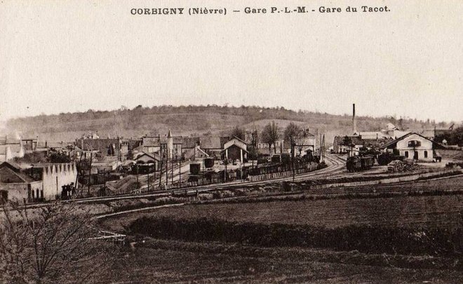 Corbigny vue générale gares CPA.jpg