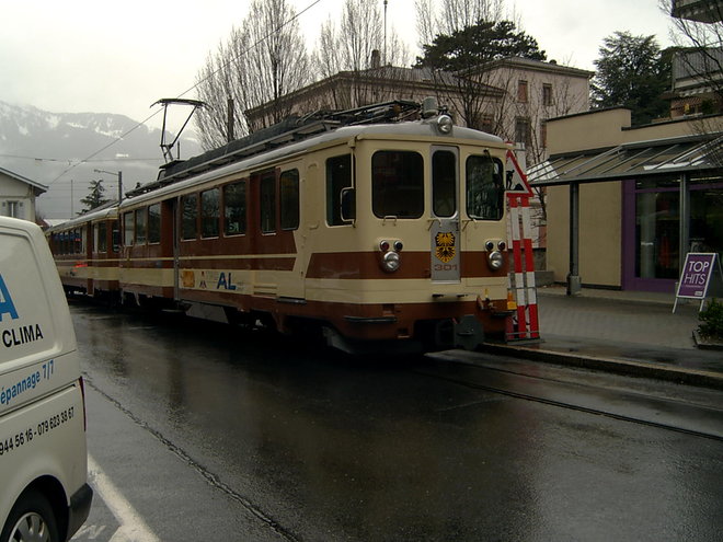 S2400072 (2).JPG