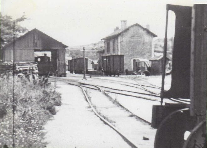 EC Corpet No.52 - Angouleme Echange Remise Voies de Services 1947.jpg