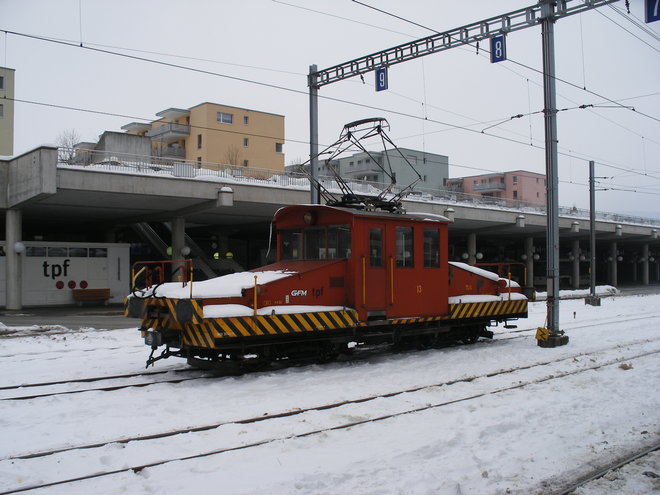 Le Te 4.4 N°13 en gare de Bulle.JPG