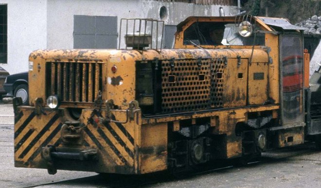 VICAT La Perelle St-Laurent-du-Pt  n° 995 v.800-4.jpg