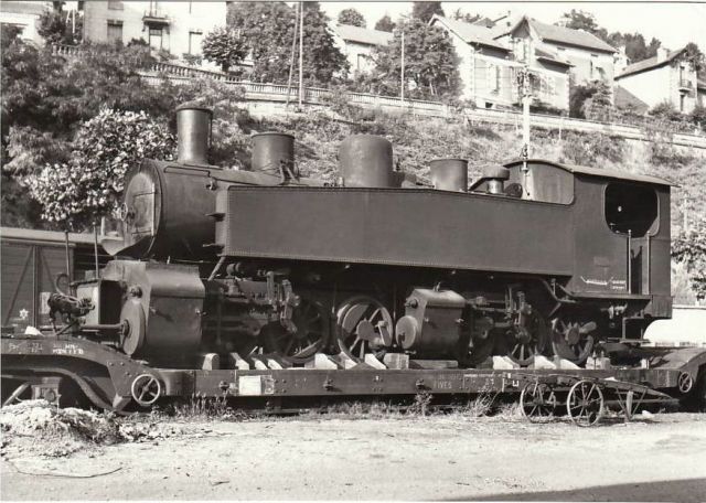 En juillet 1953, La Mallet 030+030 T 41 attend à Tulle son départ pour la Bretagne.jpg