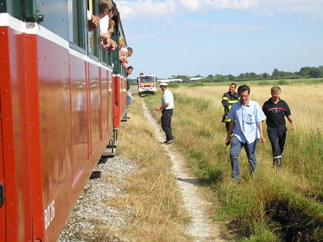 FETE GARE CAYX3.jpg