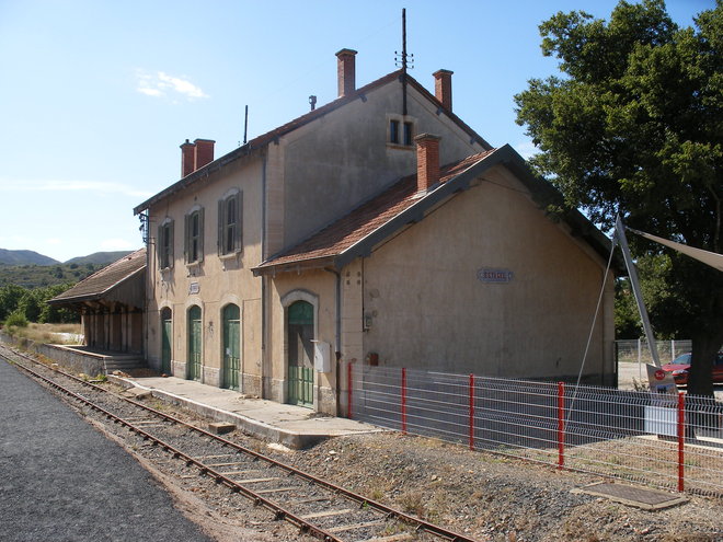 Gare d'Estagel.JPG