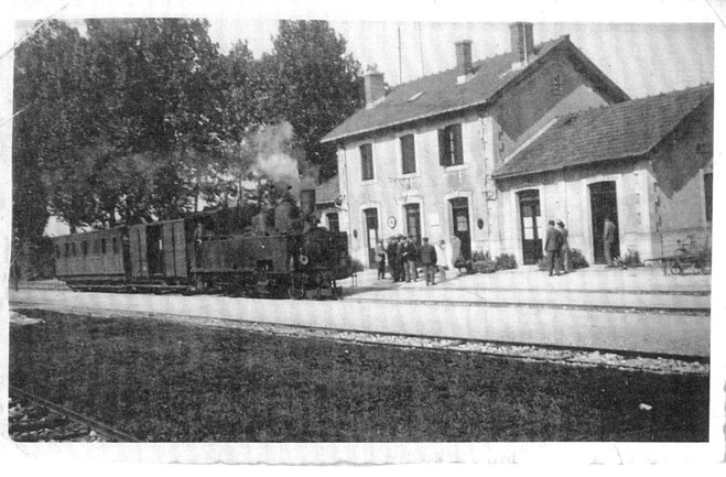 Matha vapeur en gare.jpg