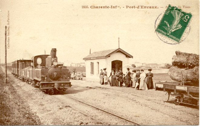 66 - O001 Port d'Envaux Gare.jpg