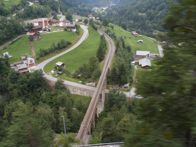 Viaduc de Grengiols.jpg
