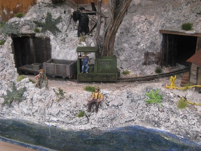 caisse loco bernard.jpg
