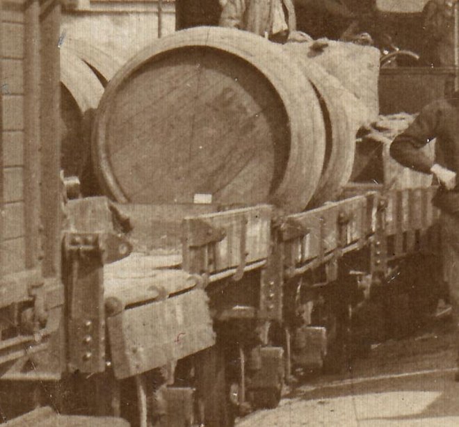 Tonneaux sur plat.jpg