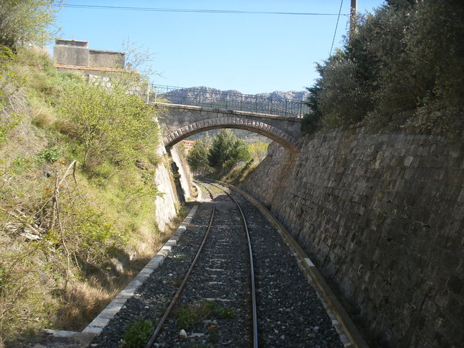 Pont routier biais maçonné avant Saint Paul de Fenouillet au retour d'Axat.JPG