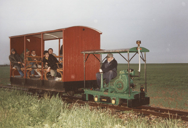 25e-8.jpg