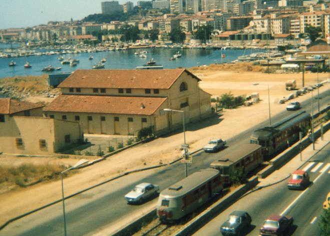 1050.jpg