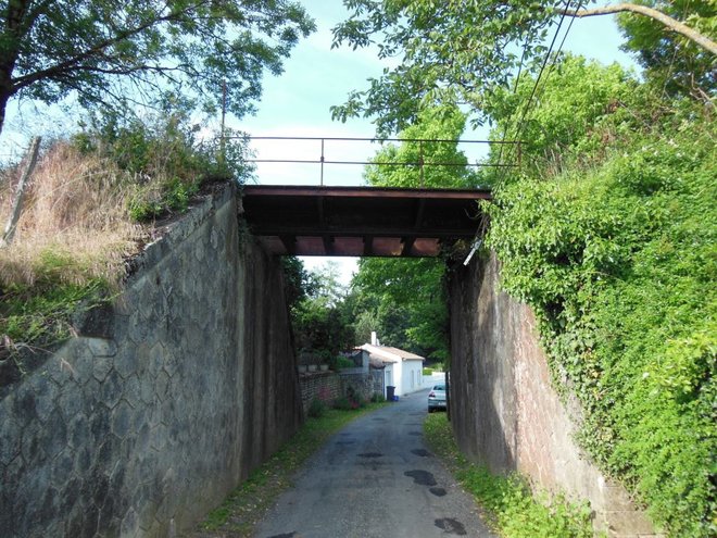BURIE pont Peuillet 002.jpg