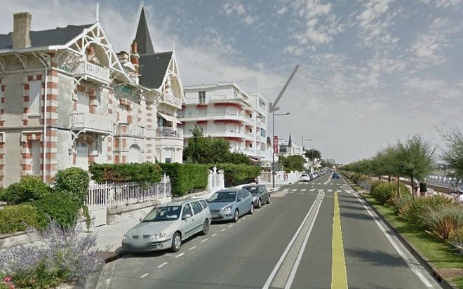 1 Royan Family Hotel (Google 2014).jpg