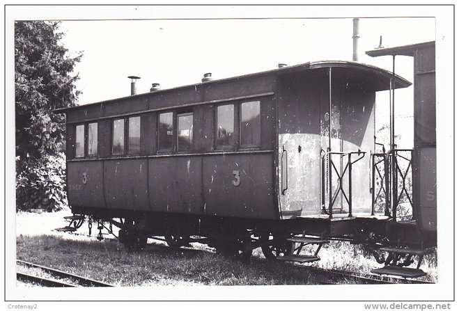19 - Tulle Wagon Voyageurs de 3ème classe avec passerelle en 1953.jpg
