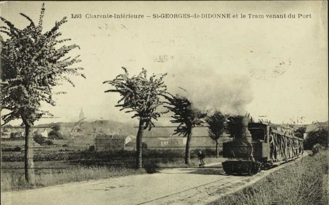 2 Plume la Poule 2.jpg