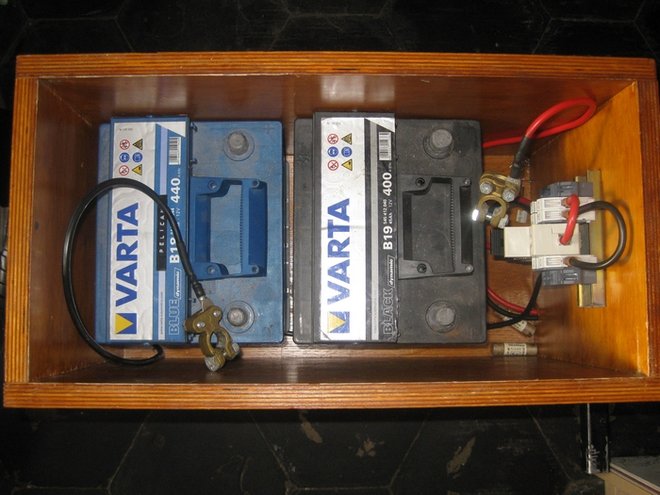 batteries 002.JPG