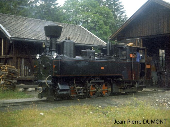 u40 1971 1_1.jpg