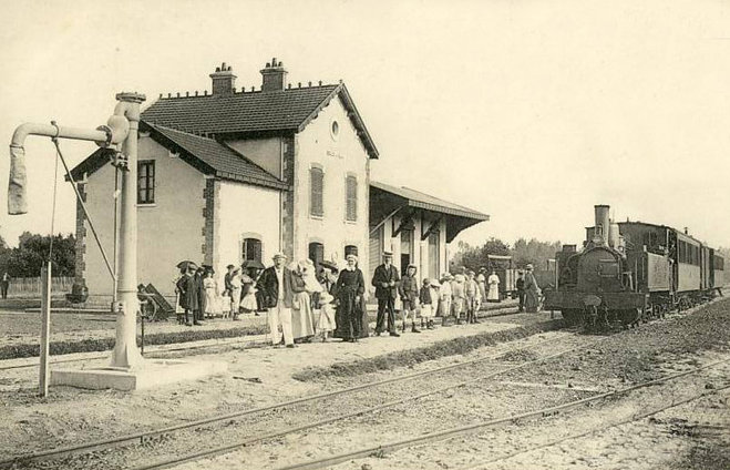 gare Vailly 1.jpg