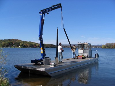 Barge_3.jpg