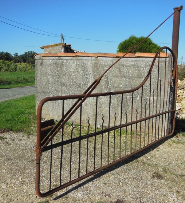 Burie STBRIS Chez Chevalier 0041.jpg