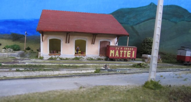 Train 007.jpg