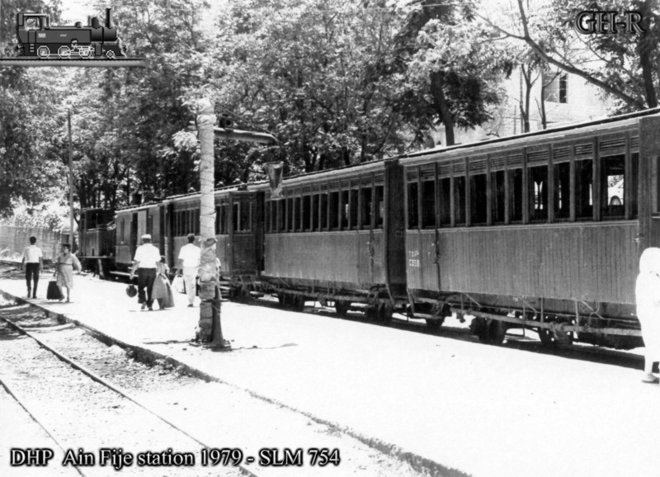 379 - DHP - Ain fije station 1979 - SLM 754 b.jpg