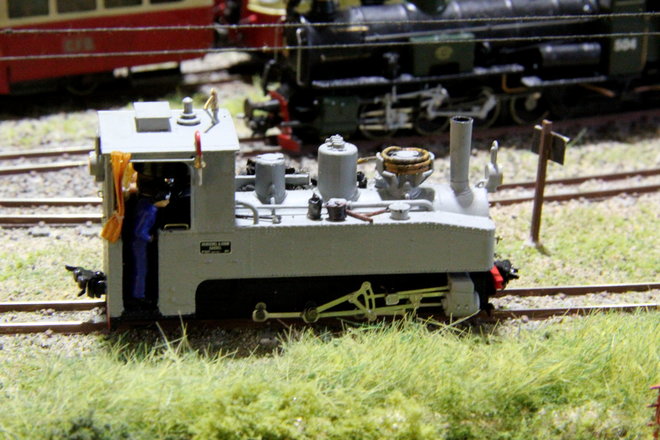 DFB grise 002.jpg