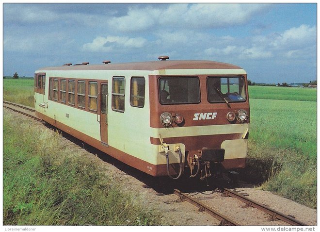 36 - Luçay-le-Mâle, environs. Autorail X 213, Juin 1989.jpg