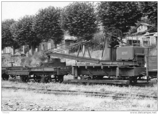 43 - LE CHEYLARD - Train-Grue.jpg